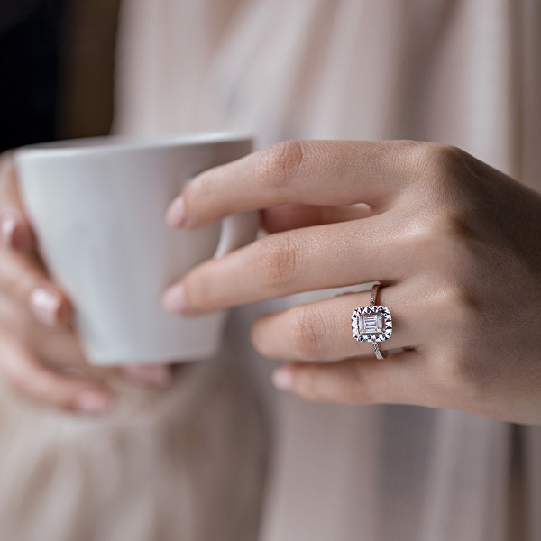 0,15 Karat Pırlanta Baget Yüzük  Ddiamond
