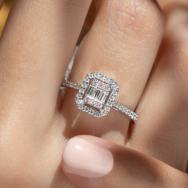 0,32 Karat Pırlanta Baget Yüzük Ddiamond