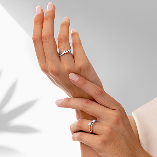 0,45 Karat Pırlanta Baget Yüzük Ddiamond