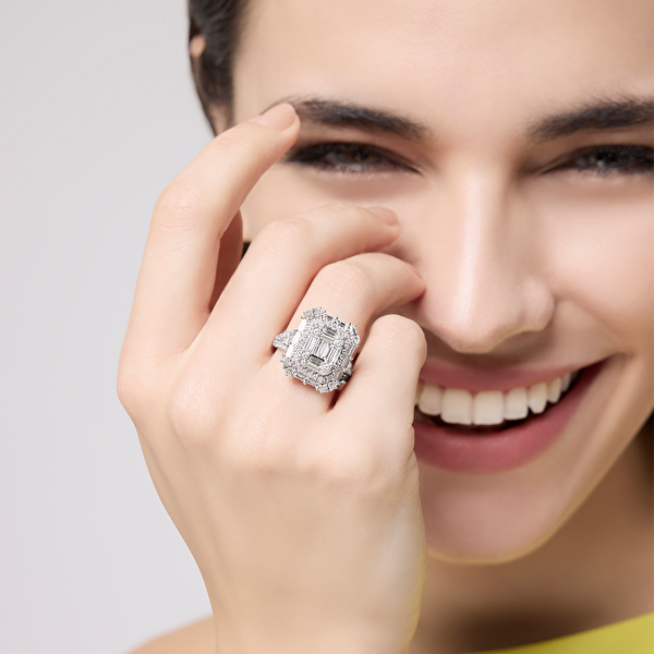 1,66 Karat Pırlanta Baget Yüzük Ddiamond