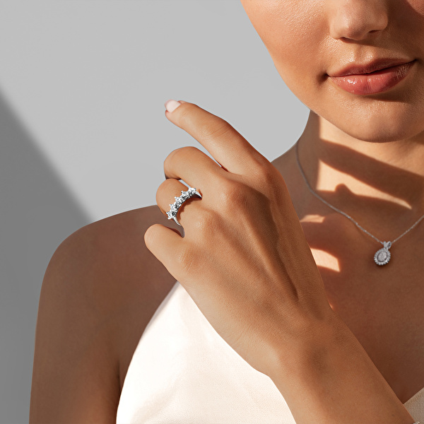 0,50 Karat Pırlanta Beştaş Yüzük  Ddiamond