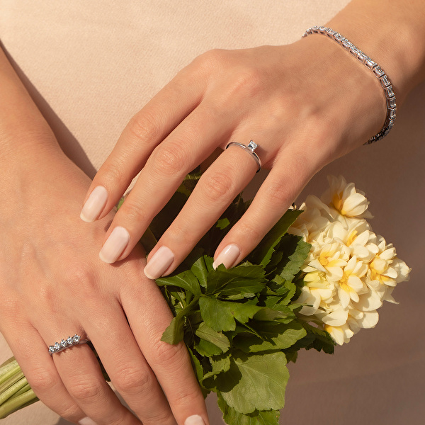 0,50 Karat Pırlanta Beştaş Yüzük  Ddiamond