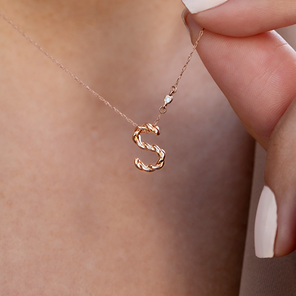 0,01 Karat S Harfi Pırlanta Kolye