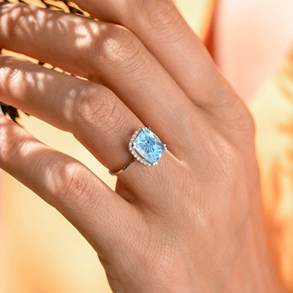 2,74 Karat Pırlanta Blue Topaz Yüzük