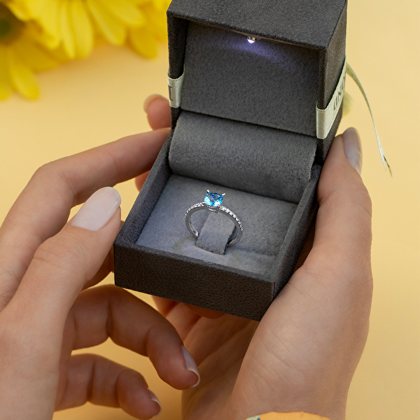 1,08 Karat Pırlanta Blue Topaz Yüzük Ddiamond