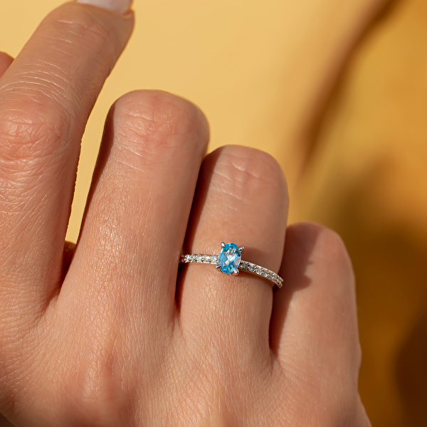 0,65 Karat Pırlanta Blue Topaz Yüzük Ddiamond