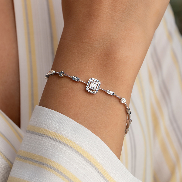 0,18 Karat Pırlanta Baget Bileklik Ddiamond