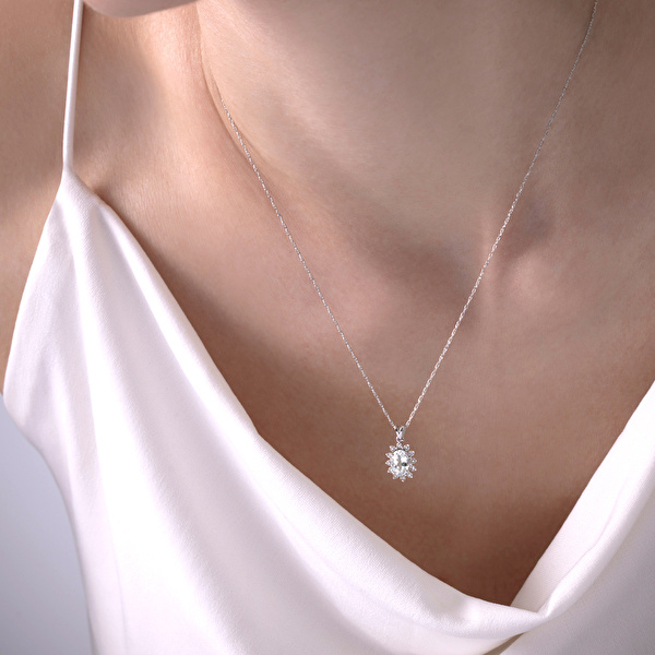 0,58 Karat Pırlanta Topaz Kolye